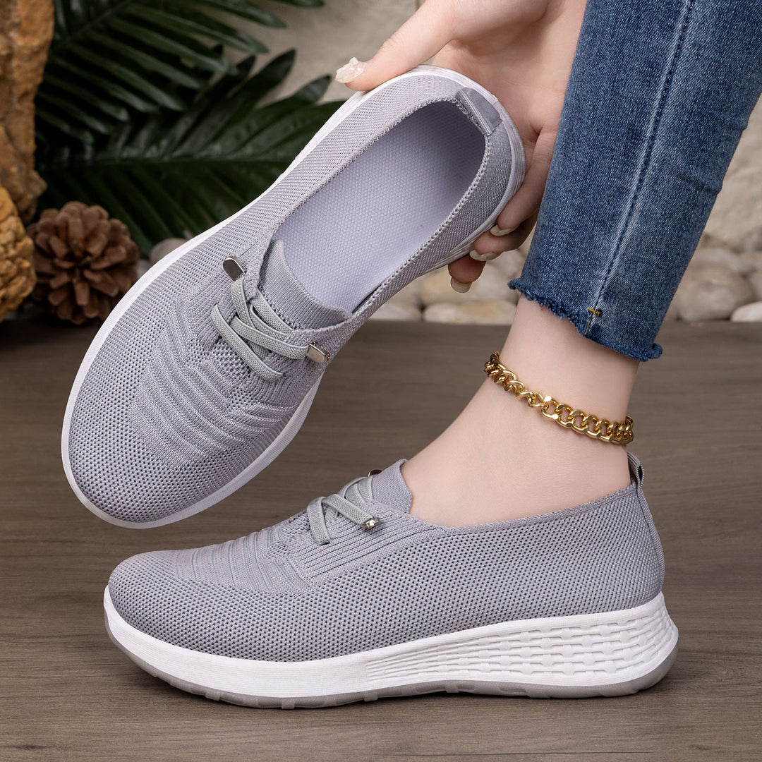 Women Breathable Slip-On Sneakers with Cushioning Sole Mune Fashion