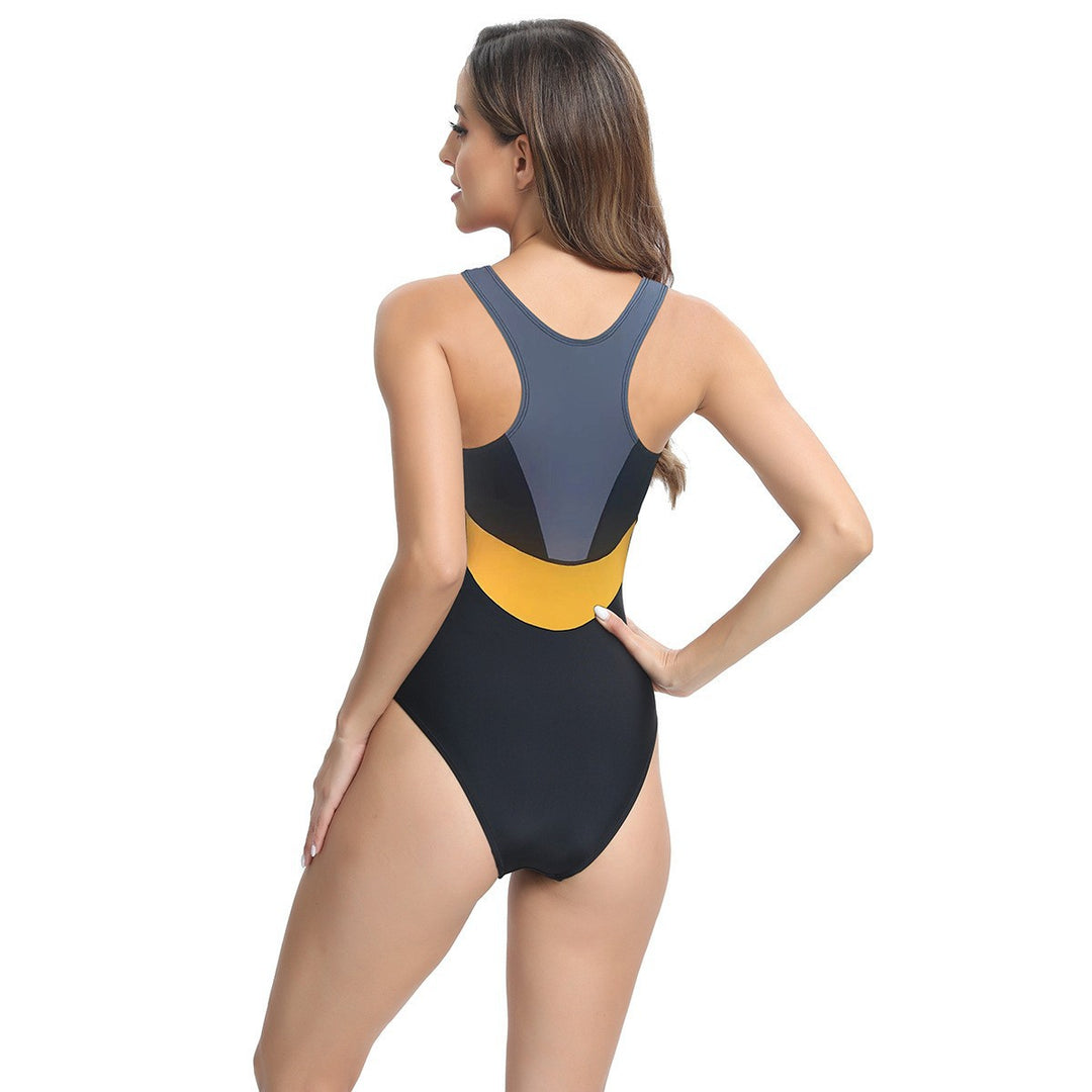 Women’s Sporty Swimsuit with Ergonomic Cut Mune Fashion