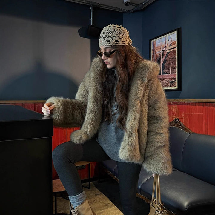 Women's Boxy Faux Fur Jacket in Teddy Look with Oversized Shawl Collar Mune Fashion