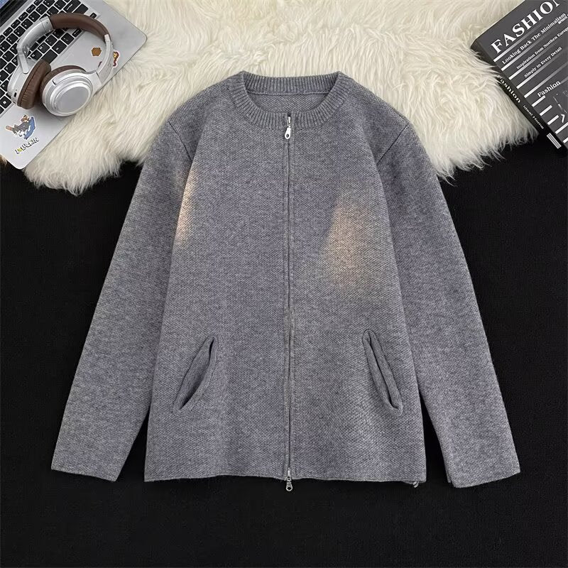 Women's short fine knit cardigan with full zip and side pockets Mune Fashion