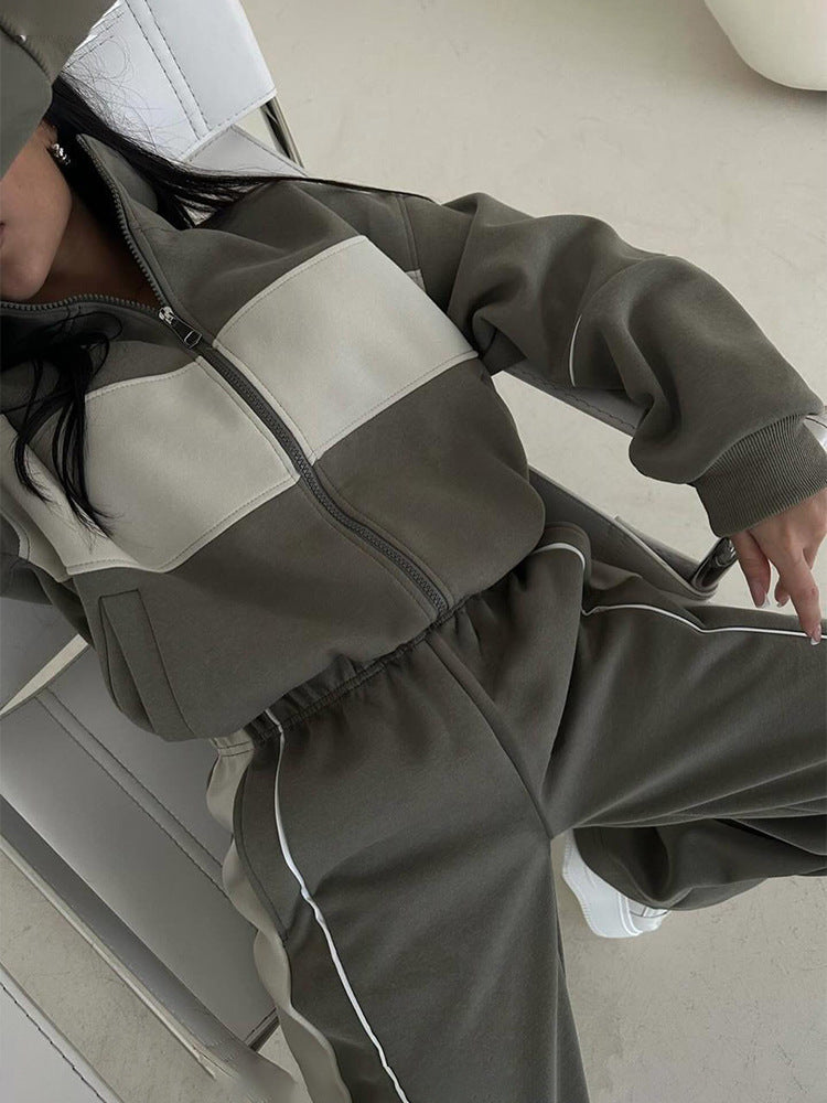 Women's nan sportives jogging suit set with full zip, contrasting chest panel, and wide comfort waistband Mune Fashion