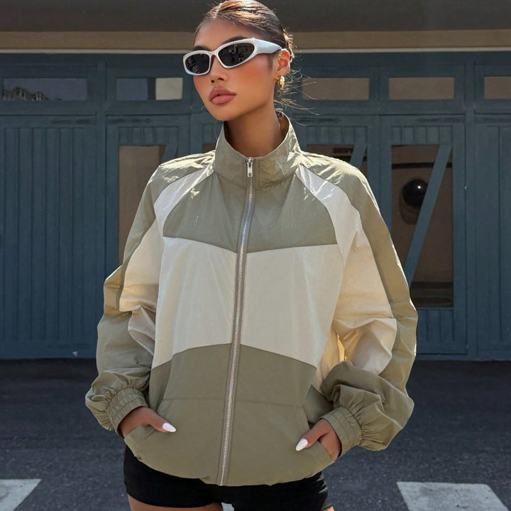Women’s Lightweight Windbreaker Jacket with High Stand Collar and Colorblock Design Mune Fashion