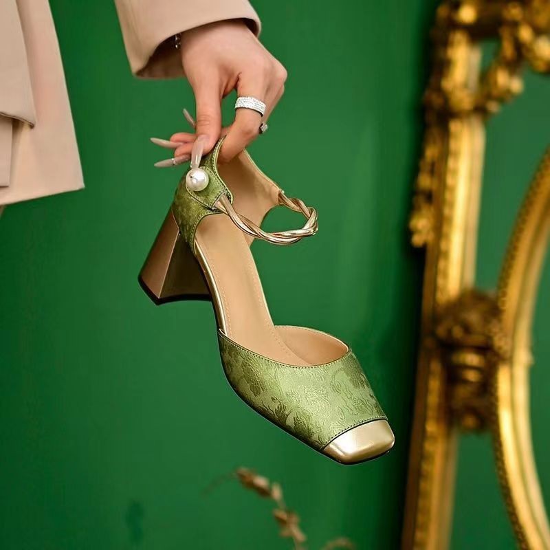 Women's elegant slingback pumps with square toe shape, jacquard upper material and twisted decorative strap Mune Fashion