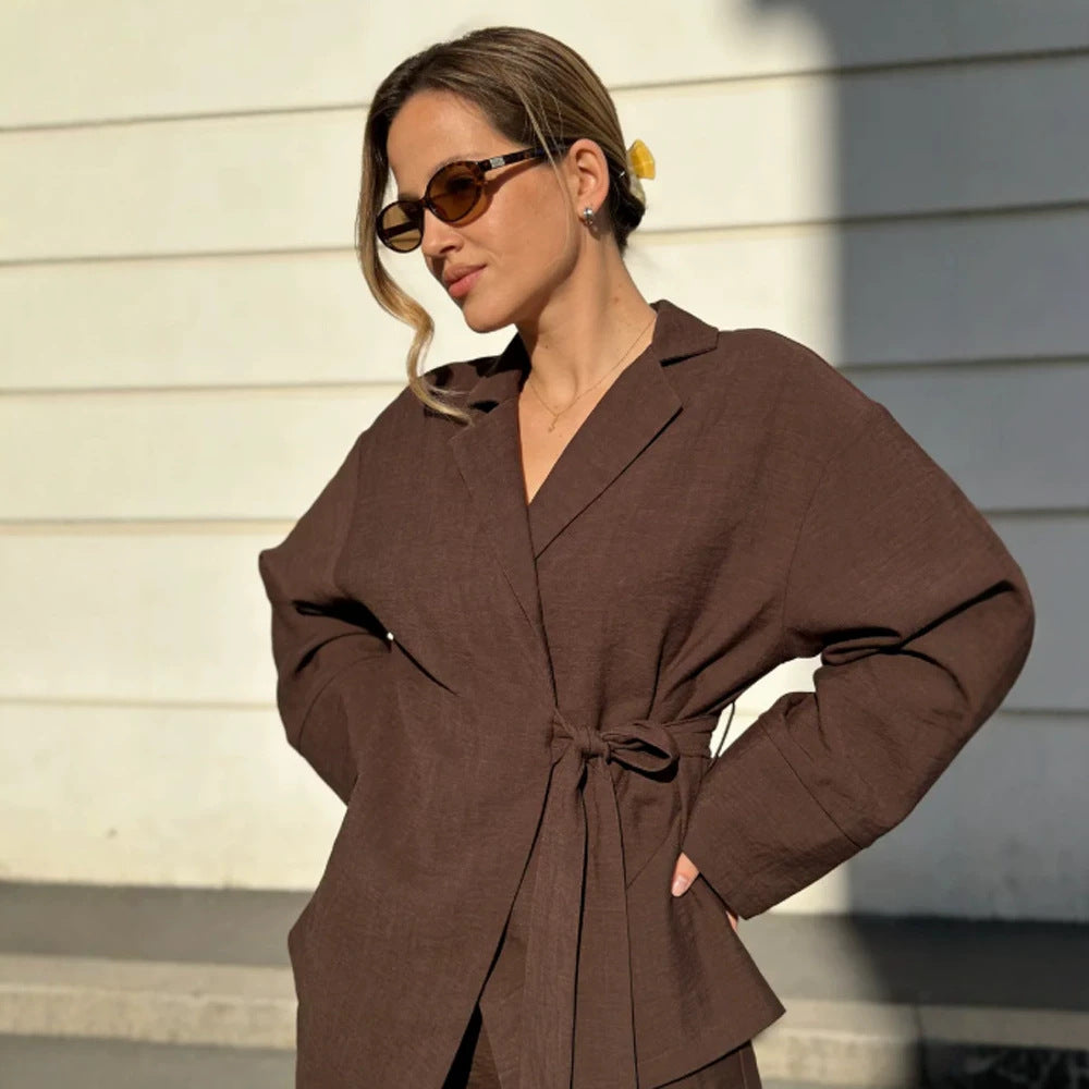 Women's Wrap Blazer with Tying Belt, Casual Oversized Cut and Lapel Collar Mune Fashion