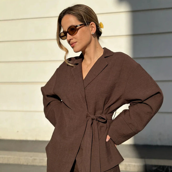 Women's Wrap Blazer with Tying Belt, Casual Oversized Cut and Lapel Collar Mune Fashion