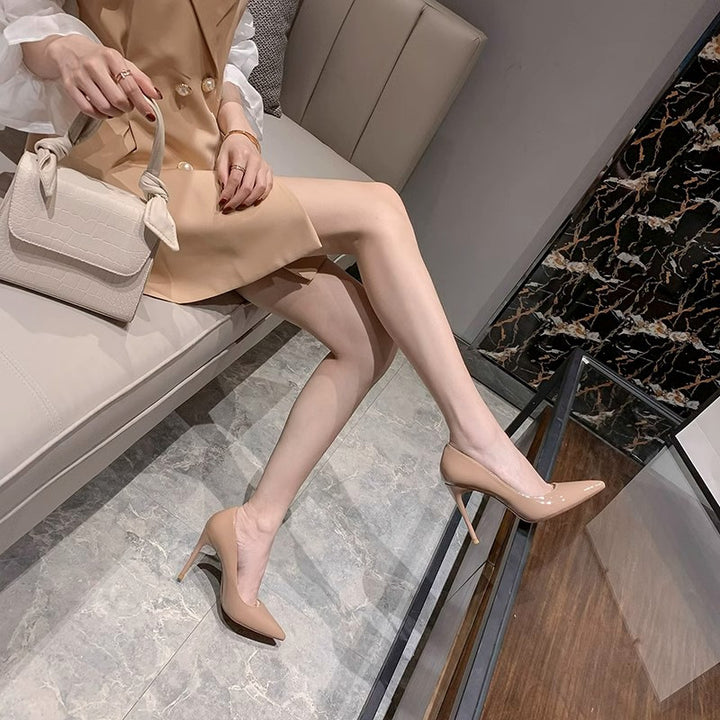 Ladies Elegant Patent Pumps with Pointed Stiletto Heel and Padded Insole Mune Fashion