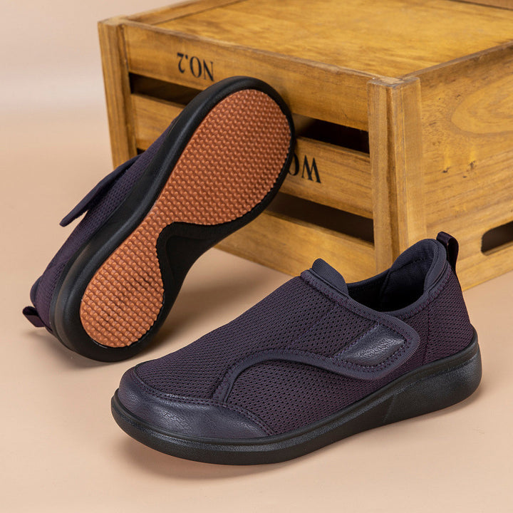 Ladies Comfort Slippers with Breathable Mesh and Elastic Entry Mune Fashion