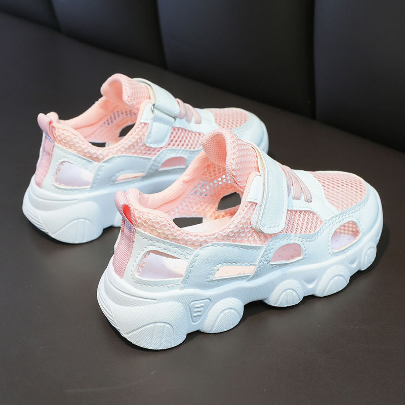 Women's sporty sneakers with breathable mesh material from Mune Fashion
