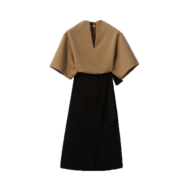 Ladies Elegant Blouse with V-Neck and Loose Fit Mune Fashion