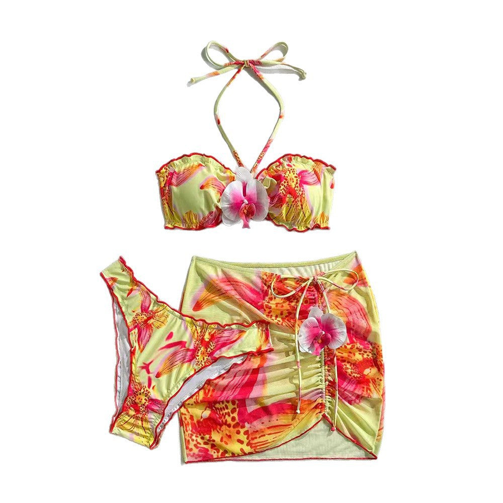 Women's bandeau bikini with floral design and wrap skirt Mune Fashion