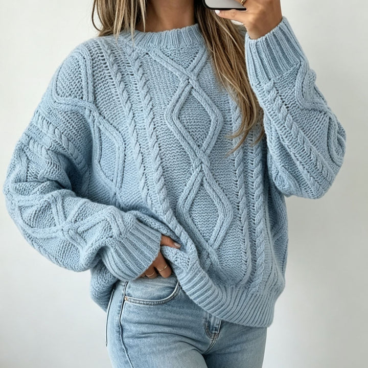 Women's Oversize Braided Knit Sweater with Cable Pattern and Round Neck Mune Fashion