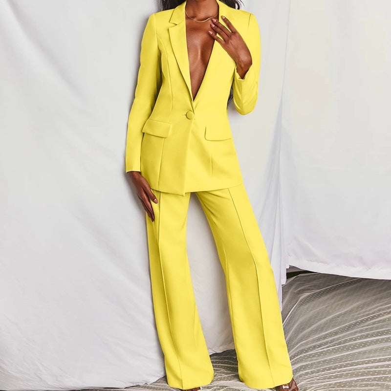 Women's tailored pantsuit with deep lapel, single-button closure, and palazzo pants Mune Fashion