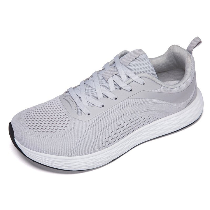 Men's lightweight performance training shoe with seamless mesh upper, reactive foam midsole, and grippy multi-zone outsole Mune Fashion