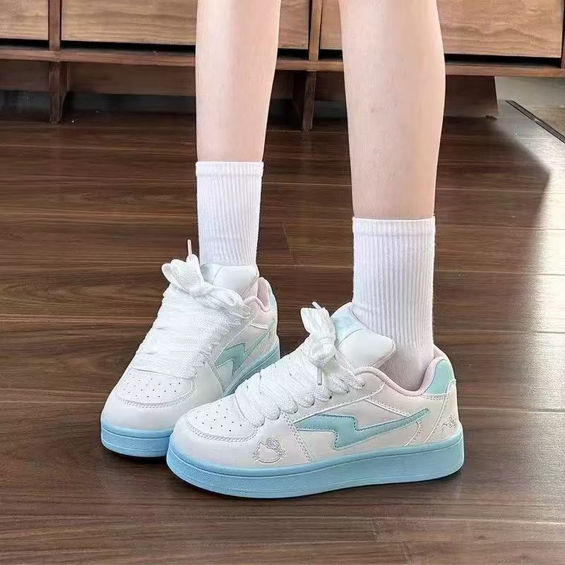 Women's sneakers with playful design and comfortable cushioning Mune Fashion