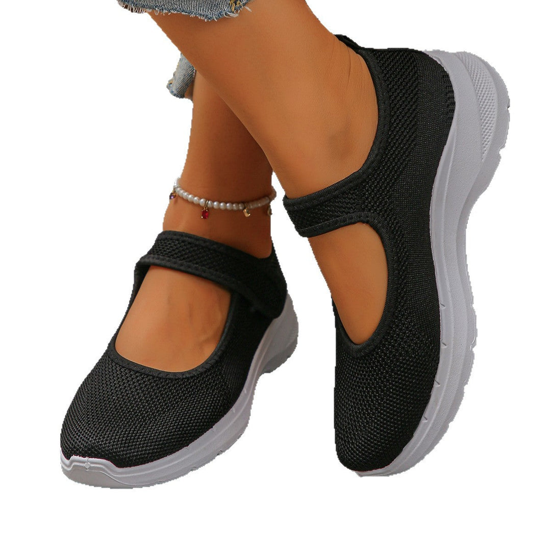 Women's sporty slip-on sneakers with breathable mesh upper and elastic straps Mune Fashion