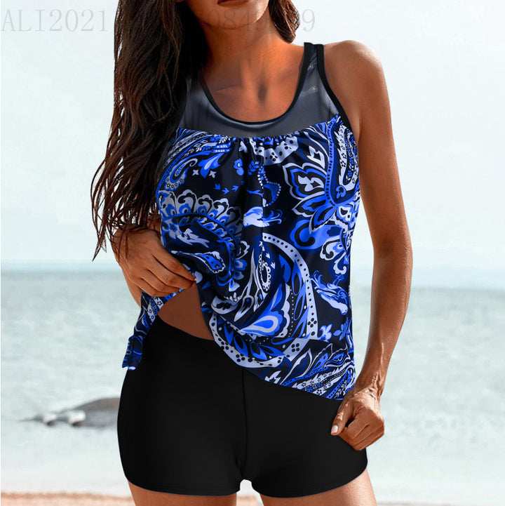 Ladies sporty beach outfit with stylish gathering Mune Fashion