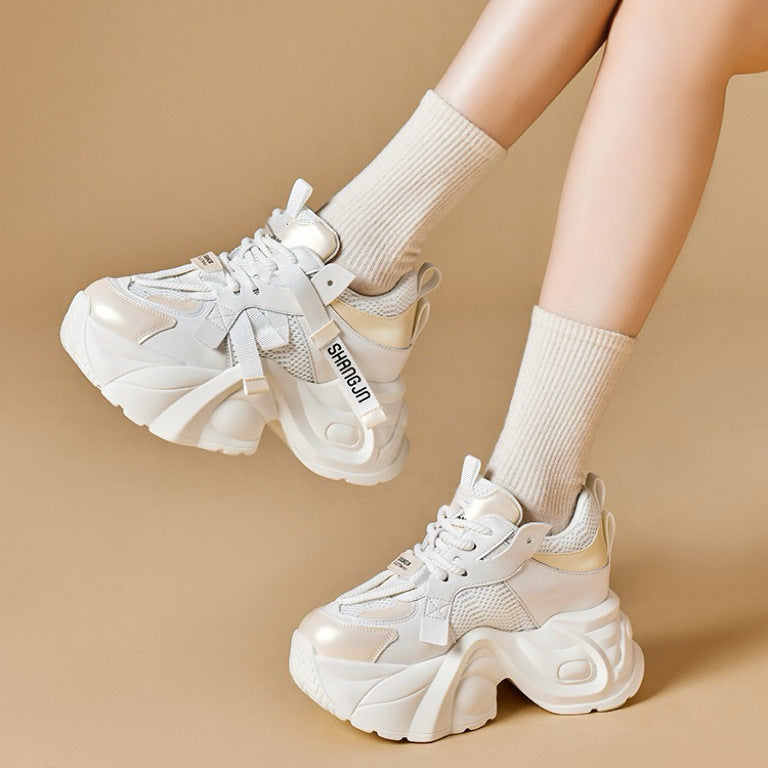 Women's Chunky Sneakers with futuristic silhouette and breathable upper material Mune Fashion