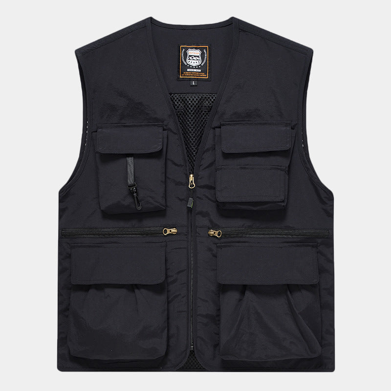 Men's multifunctional vest in expedition style with mesh inner lining and quick access pockets Mune Fashion
