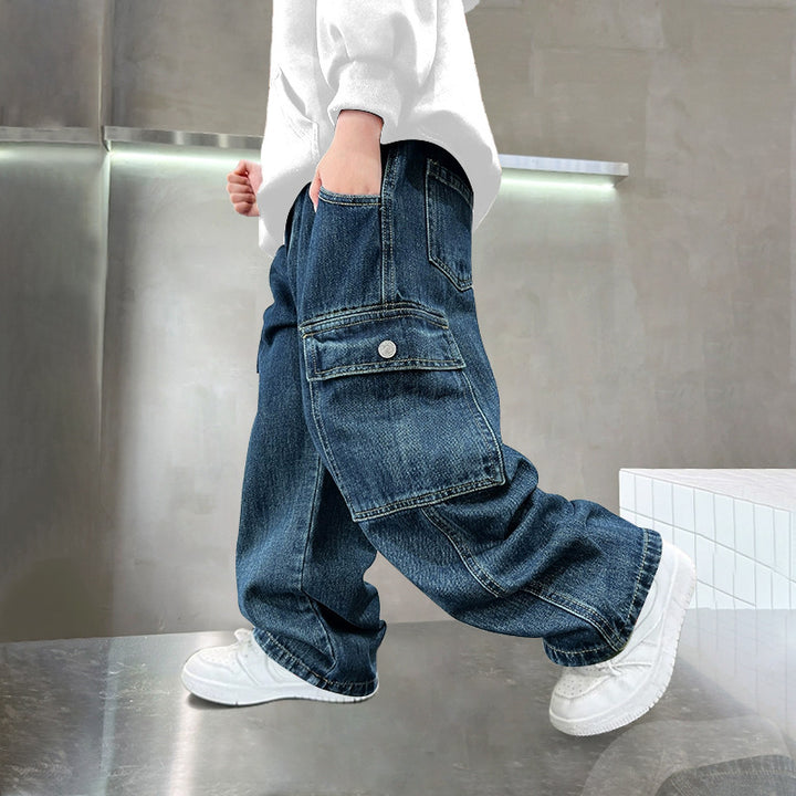 Women's casual cargo jeans by Mune Fashion