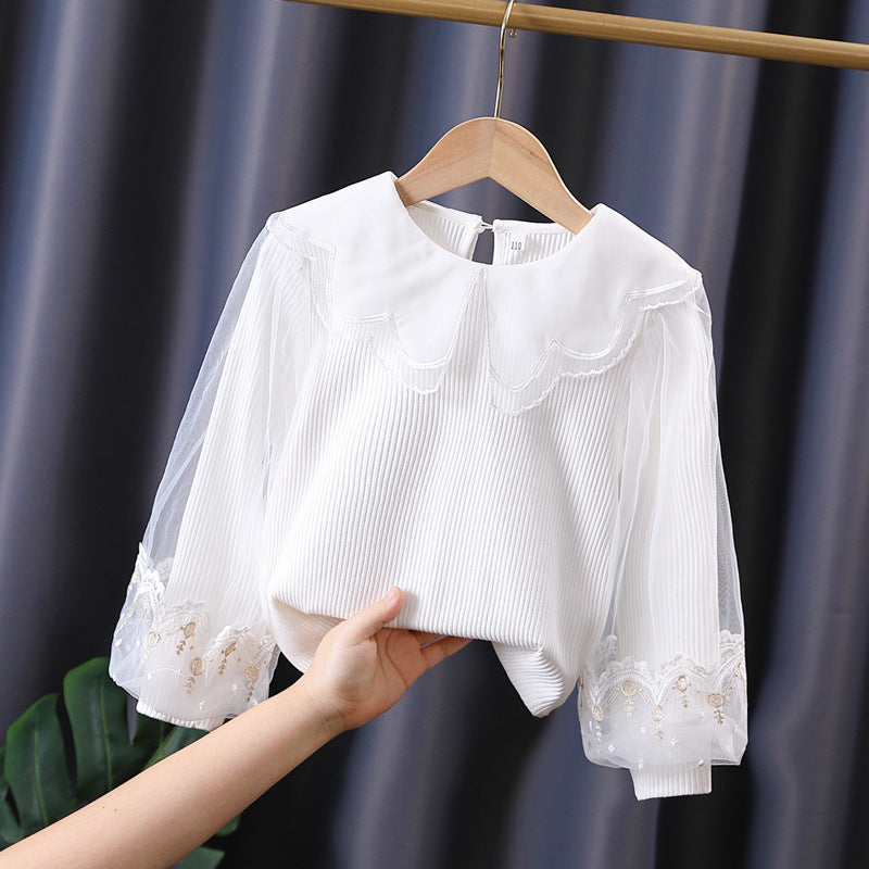 Girl's blouse with romantic tulle sleeves and floral lace trim Mune Fashion