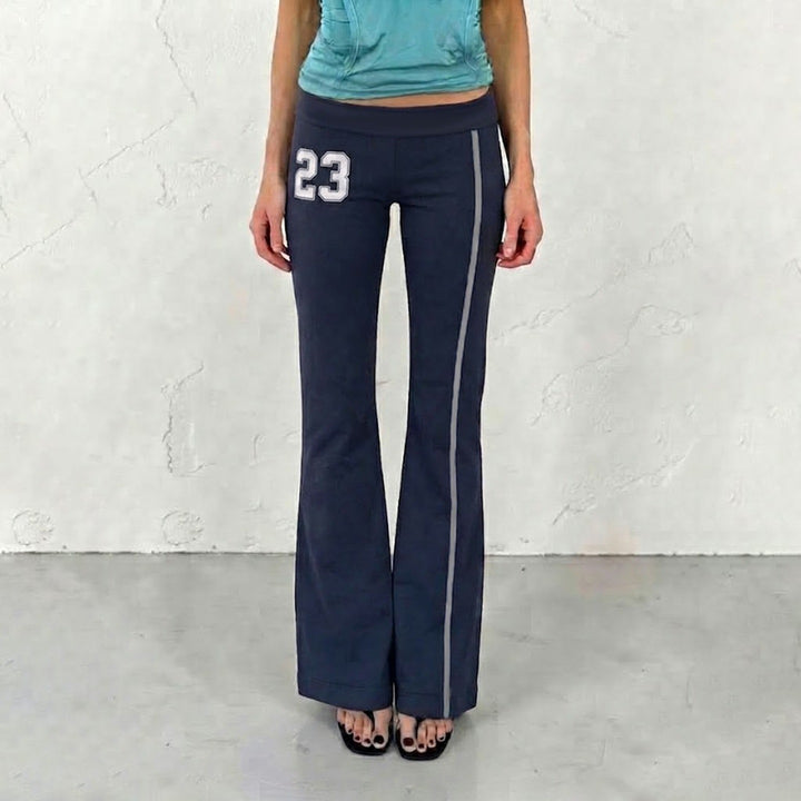 Women's Flared-Training Pants with Contrast Stripes and Number Appliqué Mune Fashion