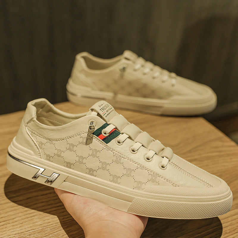 Women's sneaker with fashionable embossed design and comfortable sole Mune Fashion