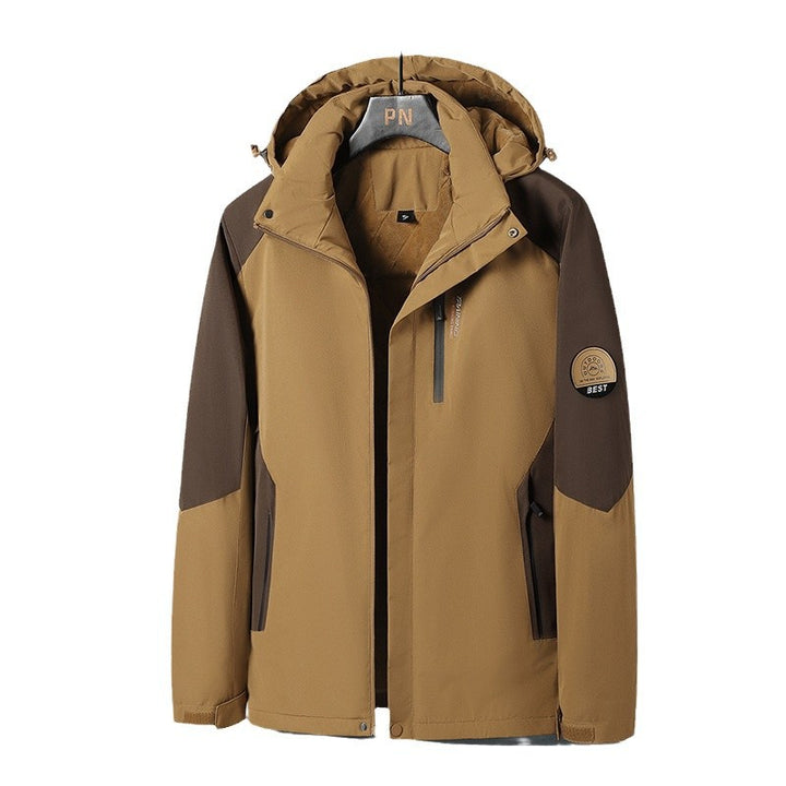 Men's two-toned softshell outdoor jacket with windproof membrane, adjustable hood and concealed chest pocket Mune Fashion