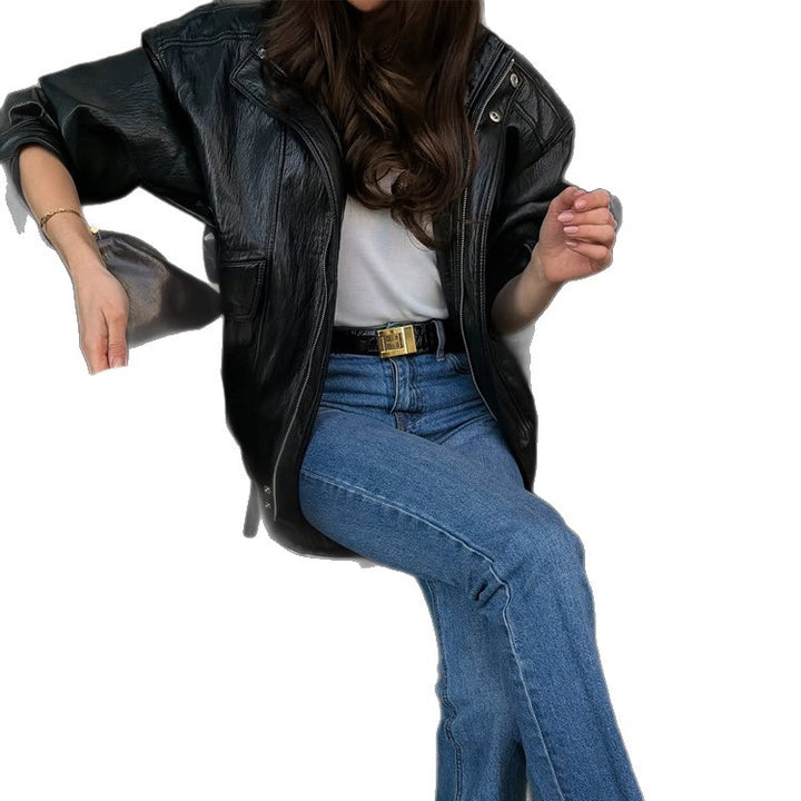 Women straight-cut jeans with high waist, raw hem and slight bootcut Mune Fashion