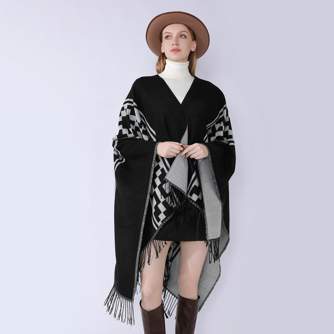 Women's Oversize Cape with geometric Jacquard, fringe hem and reversible function Mune Fashion