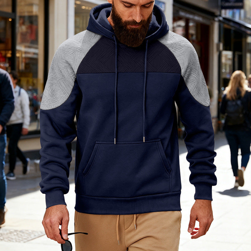 Men's hoodie with textured shoulder yoke, kangaroo pocket and raglan sleeves Mune Fashion