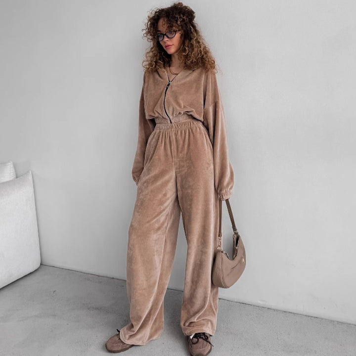 Ladies Nano Velvet Loungewear Two-Piece with Short Front Zip, Elastic Comfort Waistband, and Wide Trouser Leg Mune Fashion