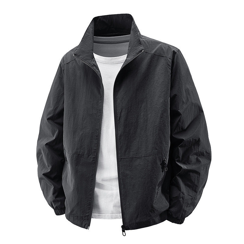 Men's breathable lightweight windbreaker with stand-up collar, elastic cuffs and concealed zippered pockets Mune Fashion