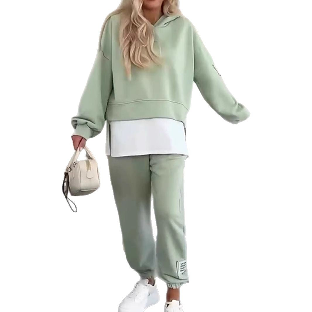 Women's cozy short hoodie and jogger set made of soft cotton blend Mune Fashion
