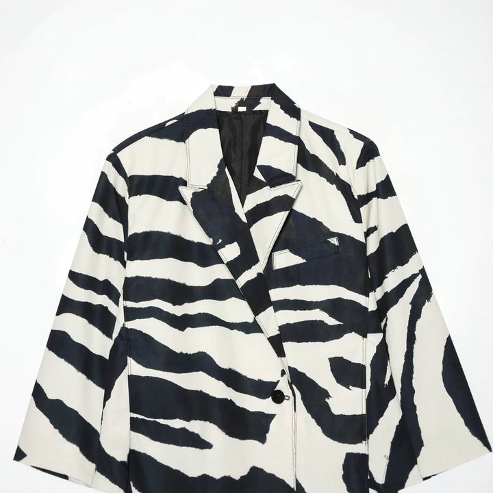 Women's Oversize Blazer with Zebra Print, One Button Closure and Flap Pockets Mune Fashion