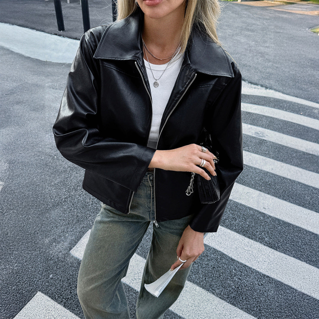 Women's elegant faux leather jacket with zipper, shirt collar and welt pockets Mune Fashion