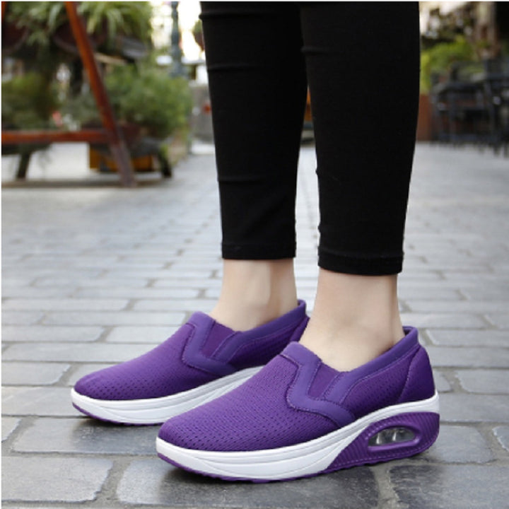 Women's Knitted Slip-On Walking Sneakers with Visible Air Capsule and Ergonomic Platform Sole Mune Fashion