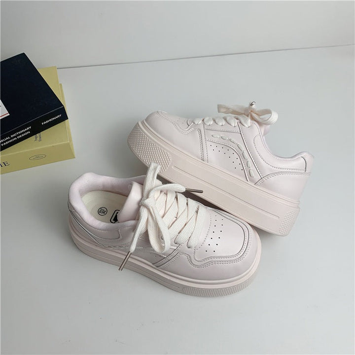 Women Platform Sneakers with trendy design and cushioning sole Mune Fashion