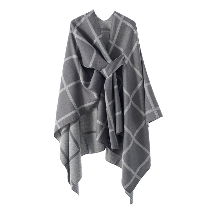 Women's Oversize Poncho made of fine knit with waistband and check pattern Mune Fashion