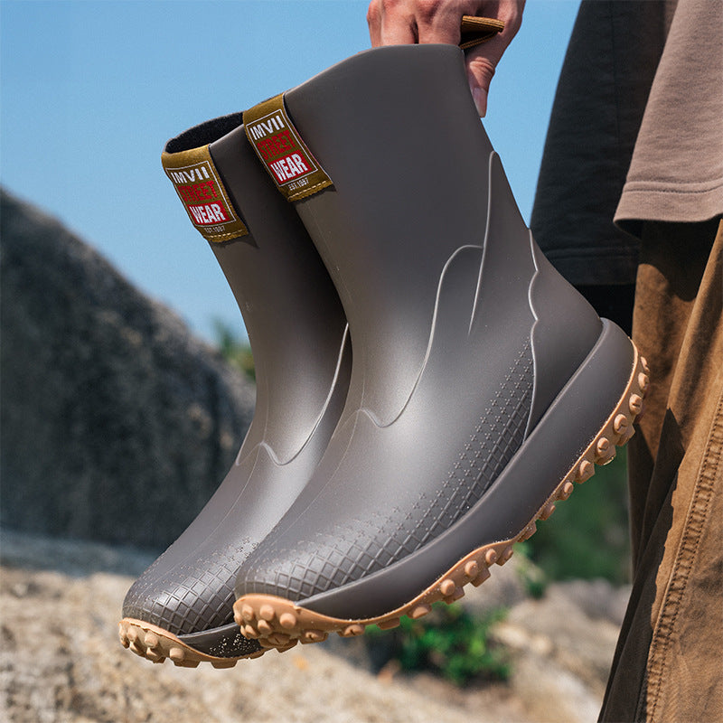 Unisex Waterproof Short-Shaft Outdoor Rubber Boots with Profiled Studded Outsole Mune Fashion