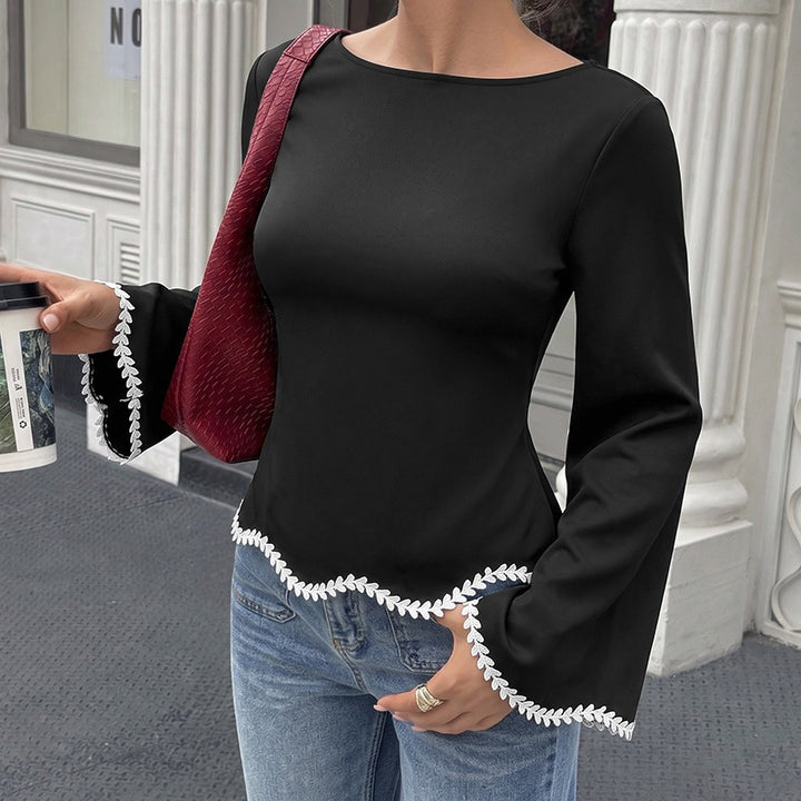 Women Elegant Top with Lace Details Mune Fashion
