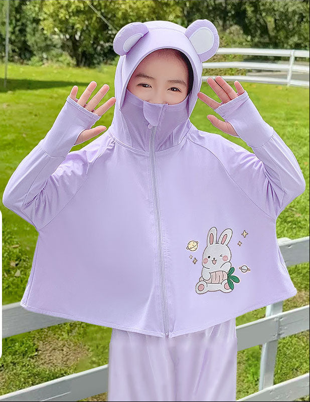 Women's sporty lightweight jacket with hood and playful design Mune Fashion