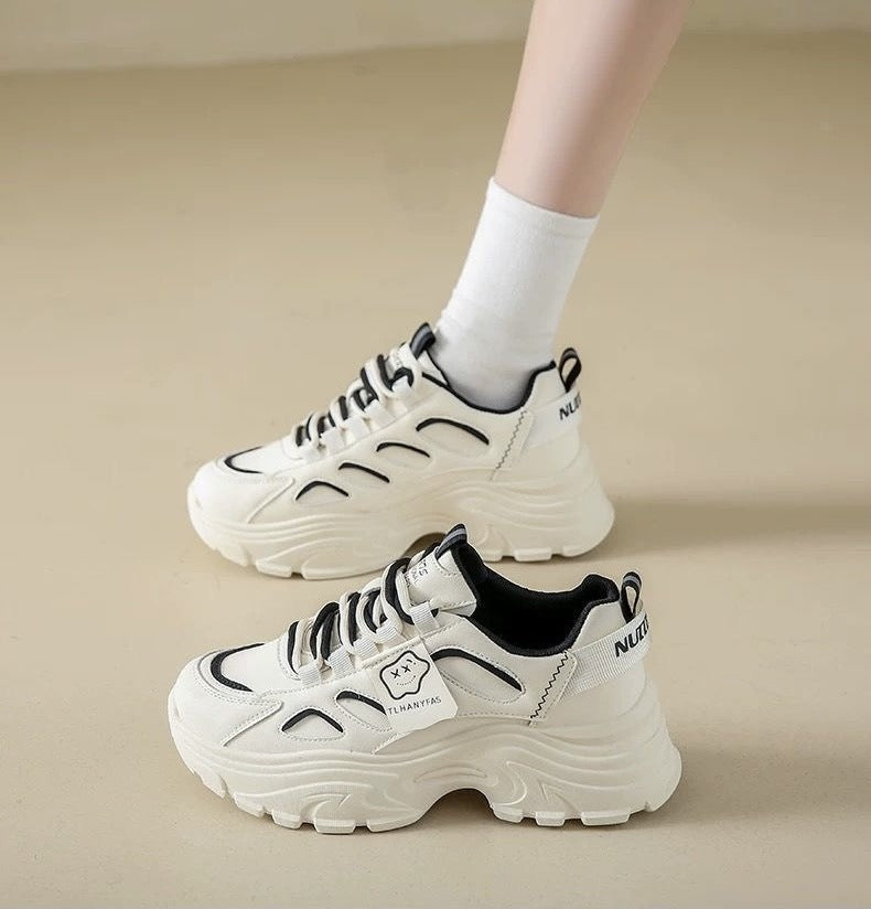 Women’s sporty chunky sneakers with breathable sole and elegant design elements Mune Fashion