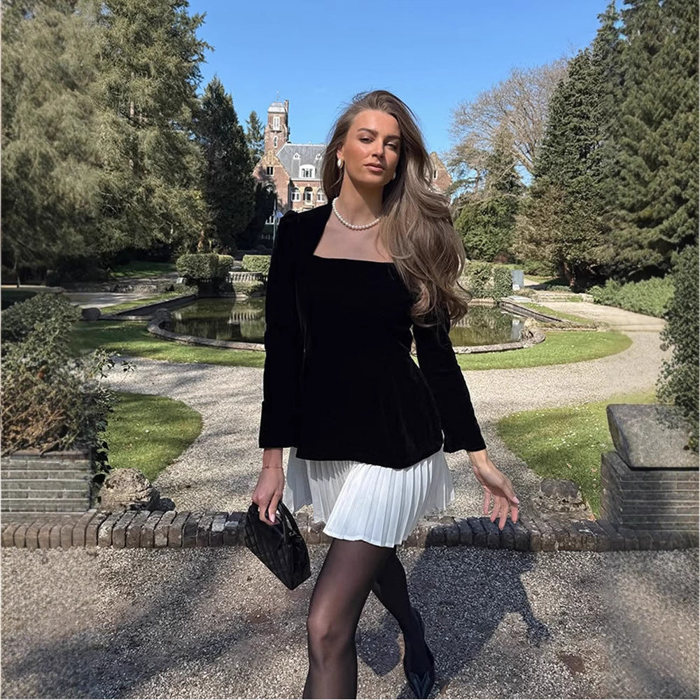 Women's velvet peplum dress with square neckline, sculpted shoulders and pleated mini skirt Mune Fashion