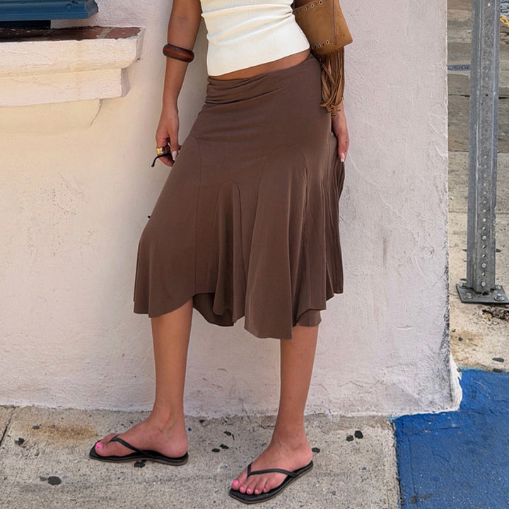 Women's midi skirt with flared panels and shaped seams Mune Fashion