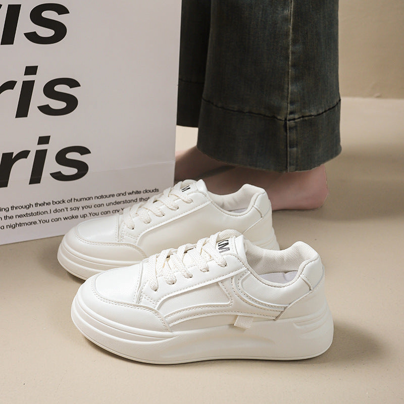Ladies sporty sneakers with thick sole and soft lining Mune Fashion