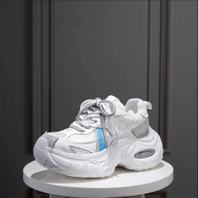 Women's sporty sneakers with stable cushioning and innovative design Mune Fashion