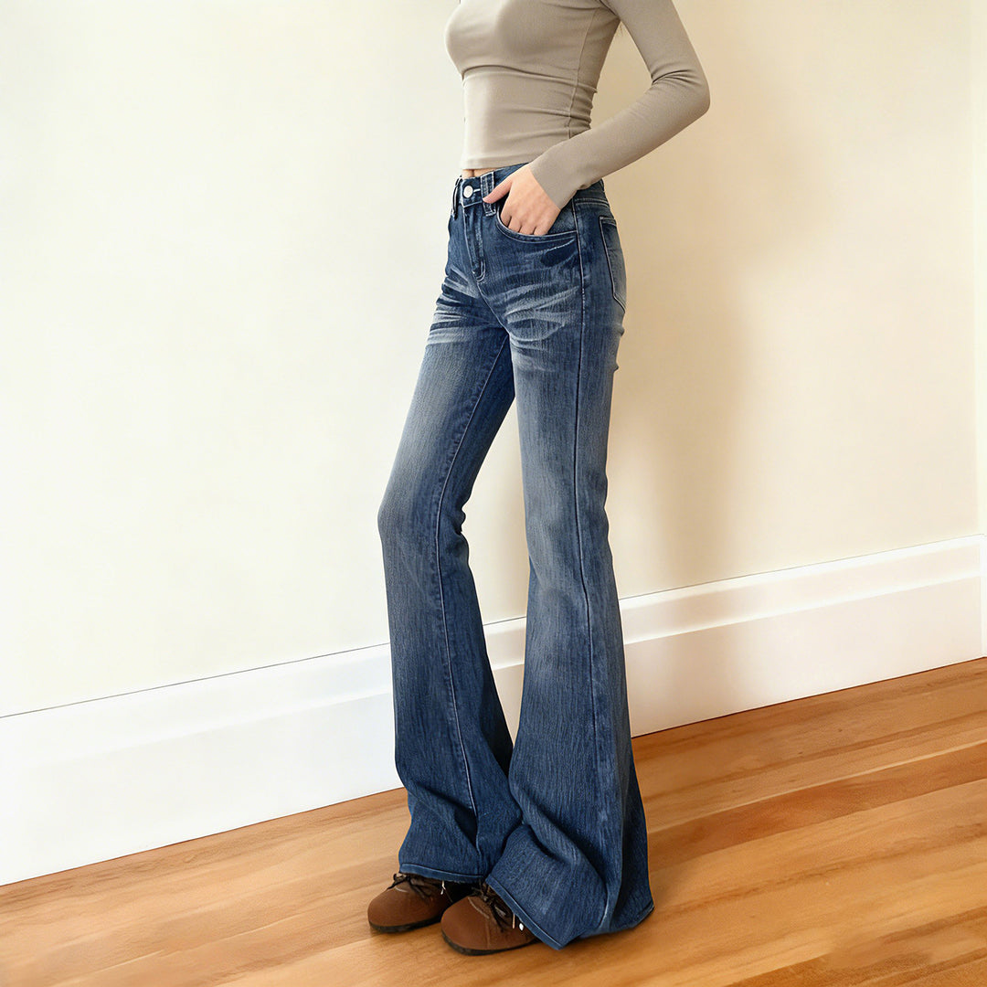 Women's High-Waisted Flared Jeans with Used Wash and Five-Pocket Mune Fashion