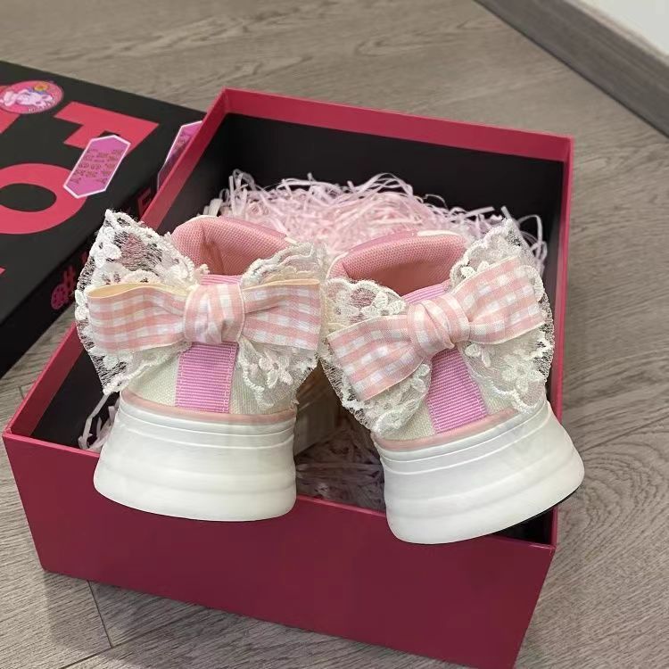 Women’s sneakers with playful bow details and non-slip sole Mune Fashion
