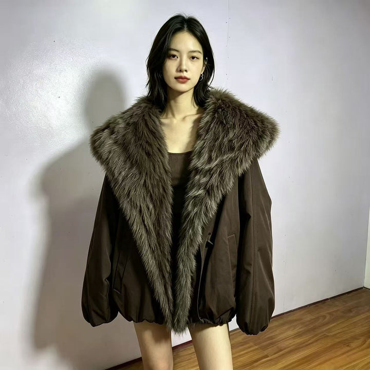 Women nan short bomber parka with oversized faux fur collar and adjustable drawstring hem Mune Fashion