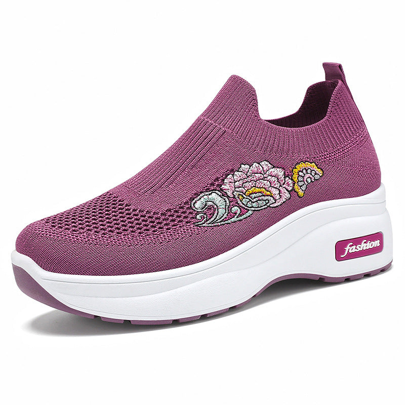 Women Sporty Stretch Sneakers with Floral Application and Cushioned Sole Mune Fashion